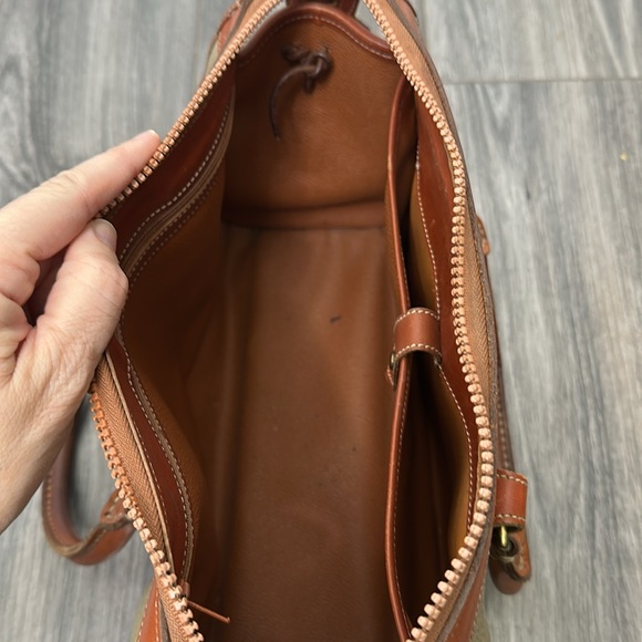 Vintage Dooney & Bourke tan leather doctor bag - Picture 10 of 10